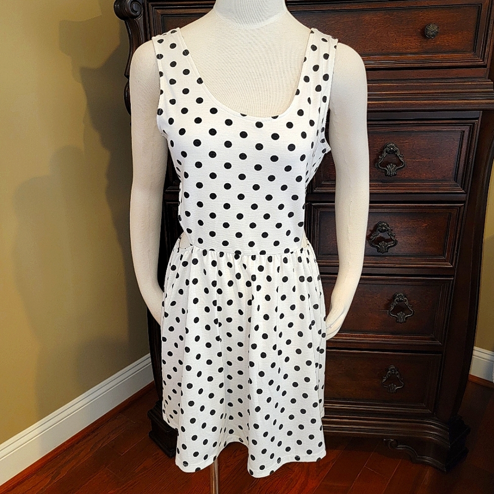 🤍 Foreign Exchange White & Black Polka Dot Dress, Size L (Junior's)